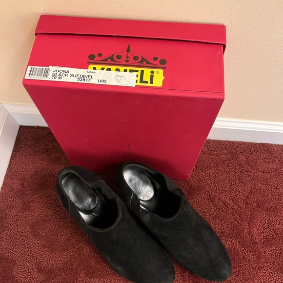 Vaneli Shoes - Black suade low boots, worn, very comfy, Vaneli, side 10M